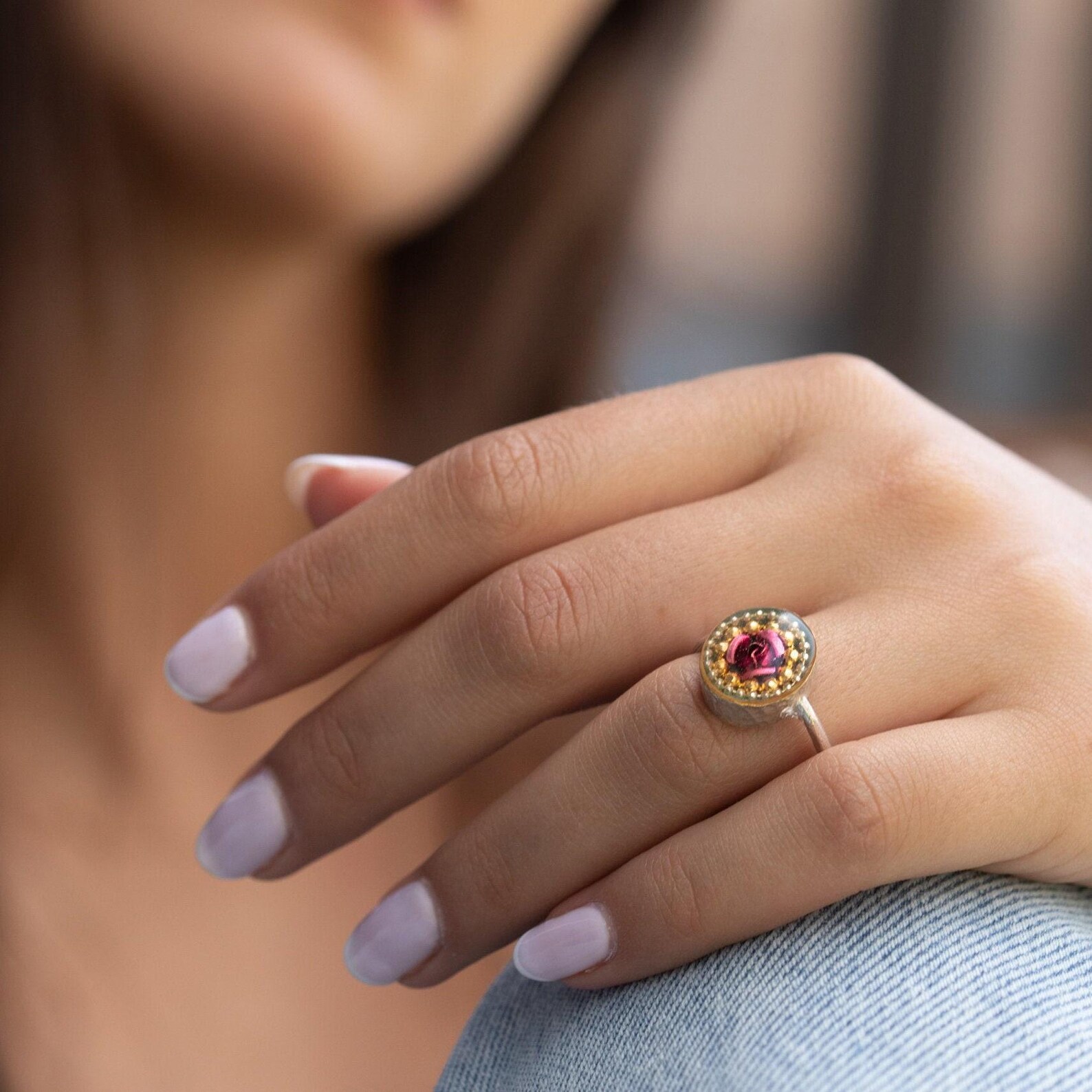 Silberring mit einer Rose Silberring mit einer Rose