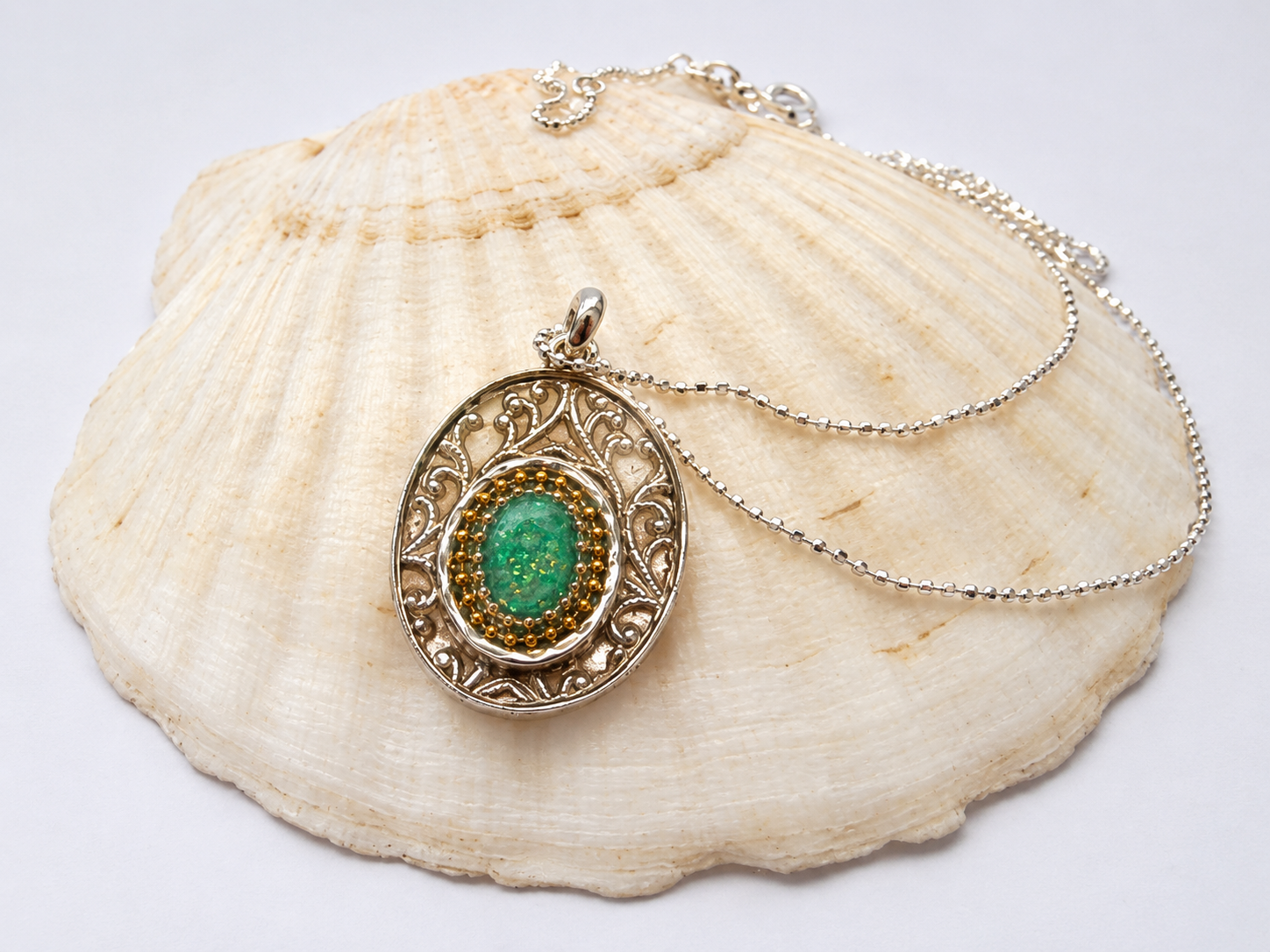 Orientalische Halskette, oval
