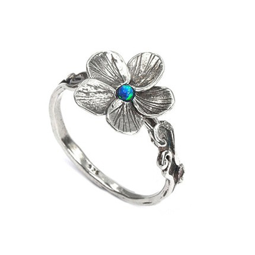 Silberring mit kleinem Opal Blüte