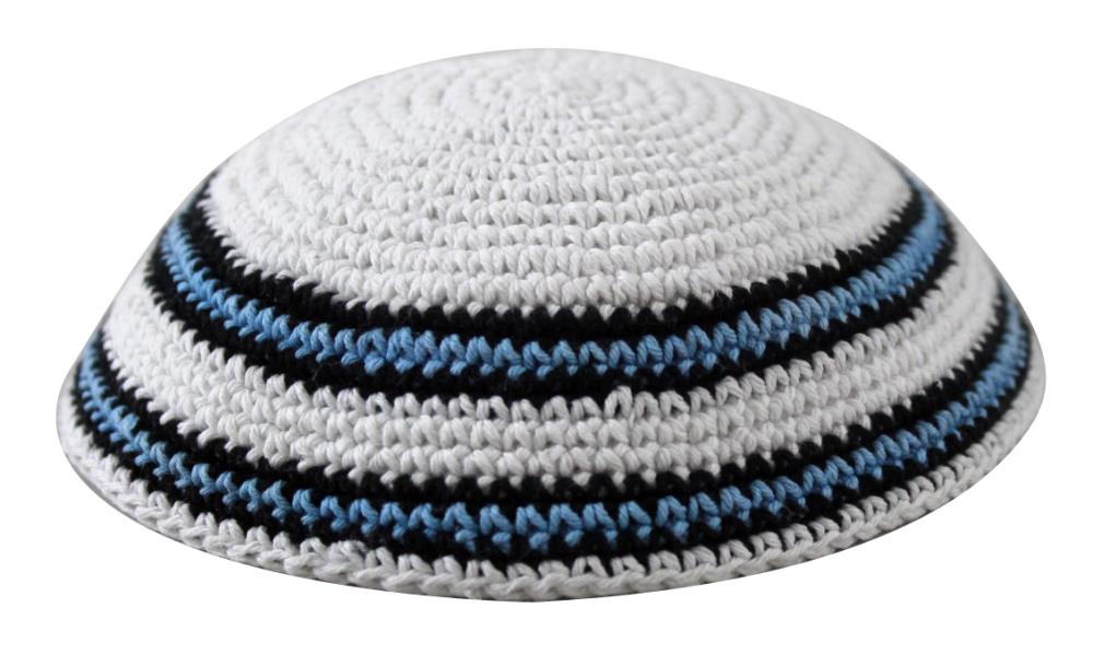 Gehäkelte Kippa, weiss blau